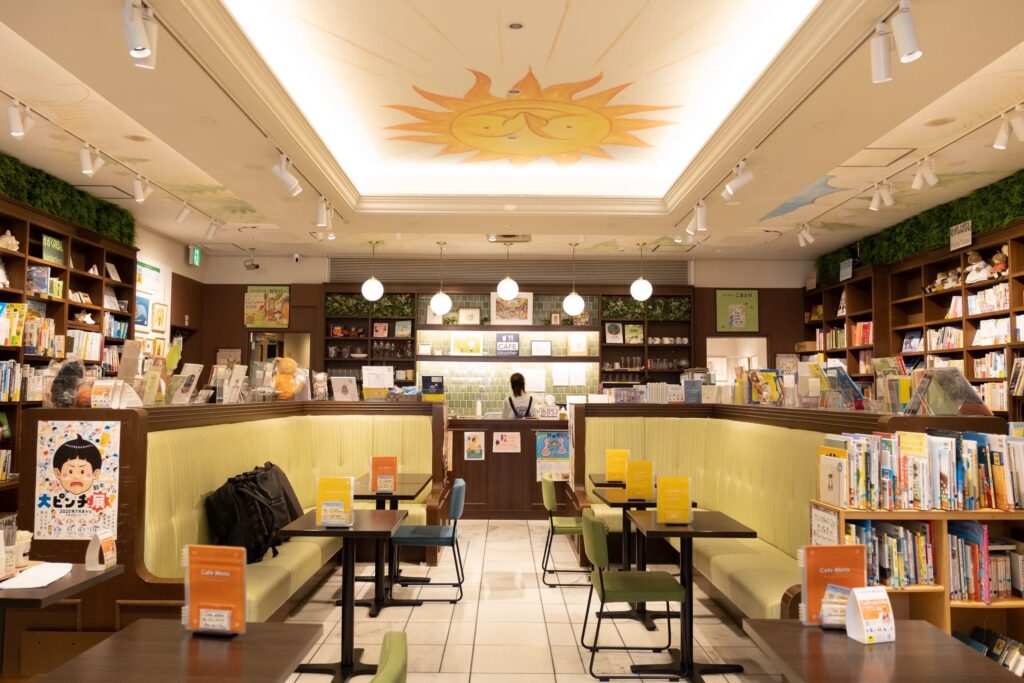 ブックハウスカフェ店内